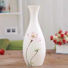 创意手绘荷花白瓷花瓶干花插花陶瓷供佛瓶摆件观音玉净瓶水培花器