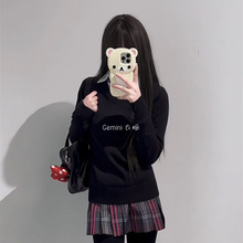 日系jk纯色毛衣针织上衣百搭显瘦学院风秋冬新款德兰西格裙套装女