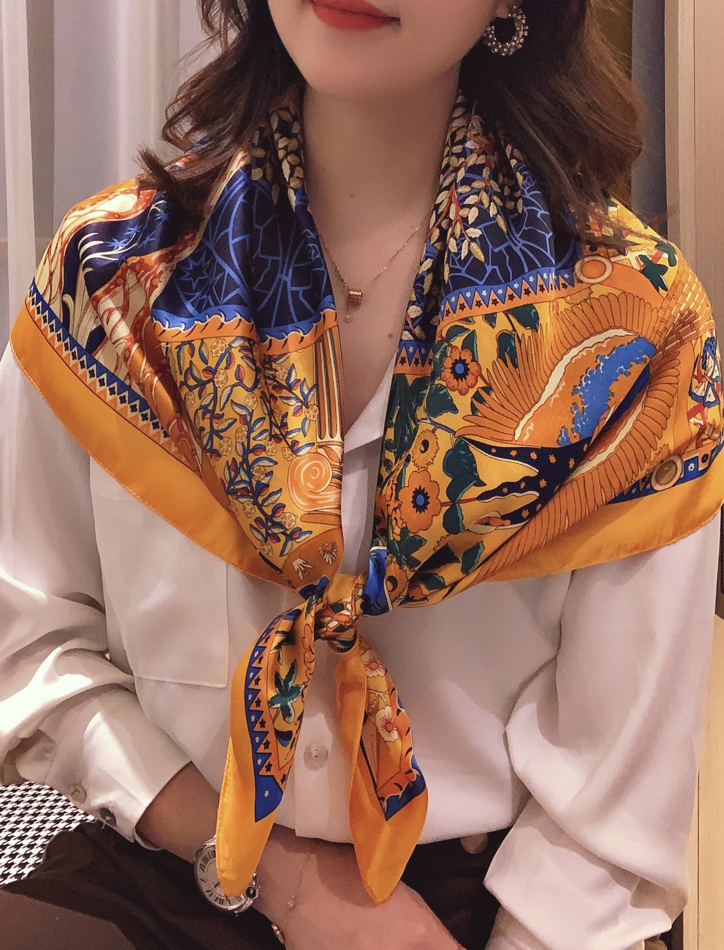 春夏新款90cm丝巾女士优雅印花发财树喜庆围巾时尚百搭大方巾厂家