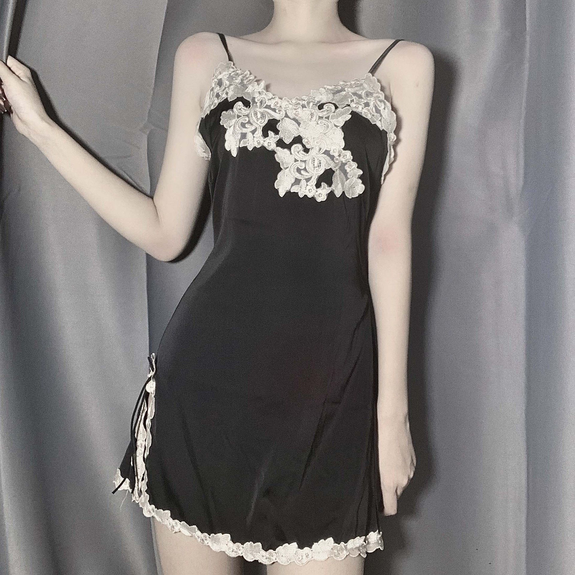 吊带情趣内衣诱惑性感透明家居冰丝睡衣透视小胸花边睡裙套装丁裤