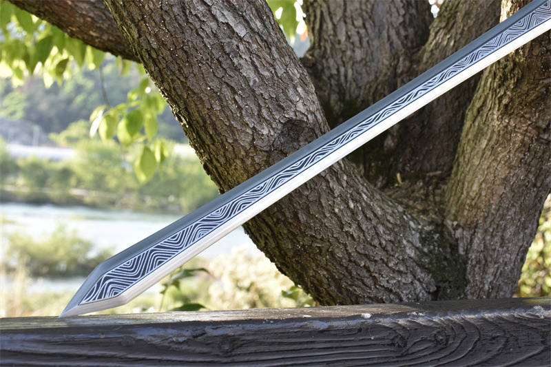 龙泉刀剑手工锻打一体六面长剑影视冷兵器汉剑唐剑收藏摆件未开刃