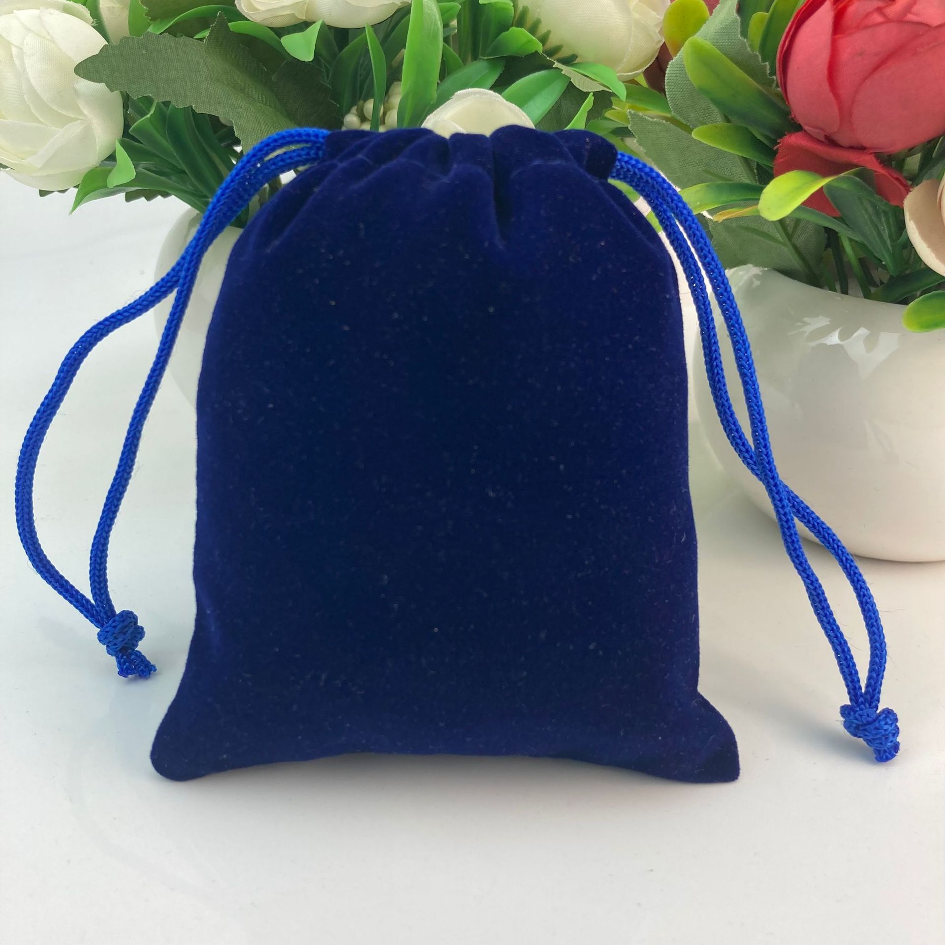 厂家直销绒布束口袋锦囊抽绳袋珠宝首饰包装袋手机移动电源小布袋