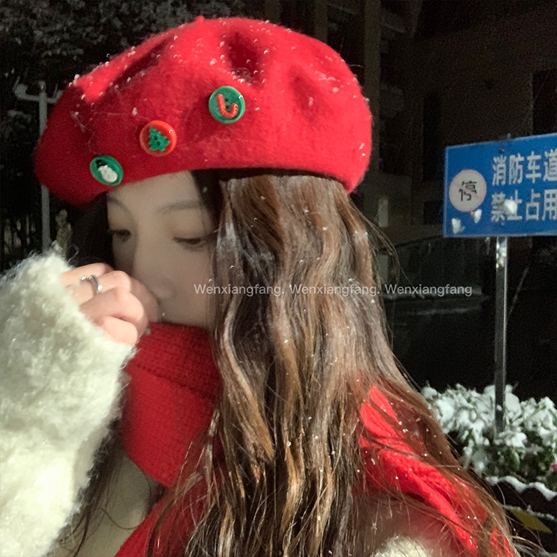 Red Christmas Beret Women's Autumn and Winter Korean Style Face-Looking Small Button Beret Painter Hat Retro Easy Matching Hat
