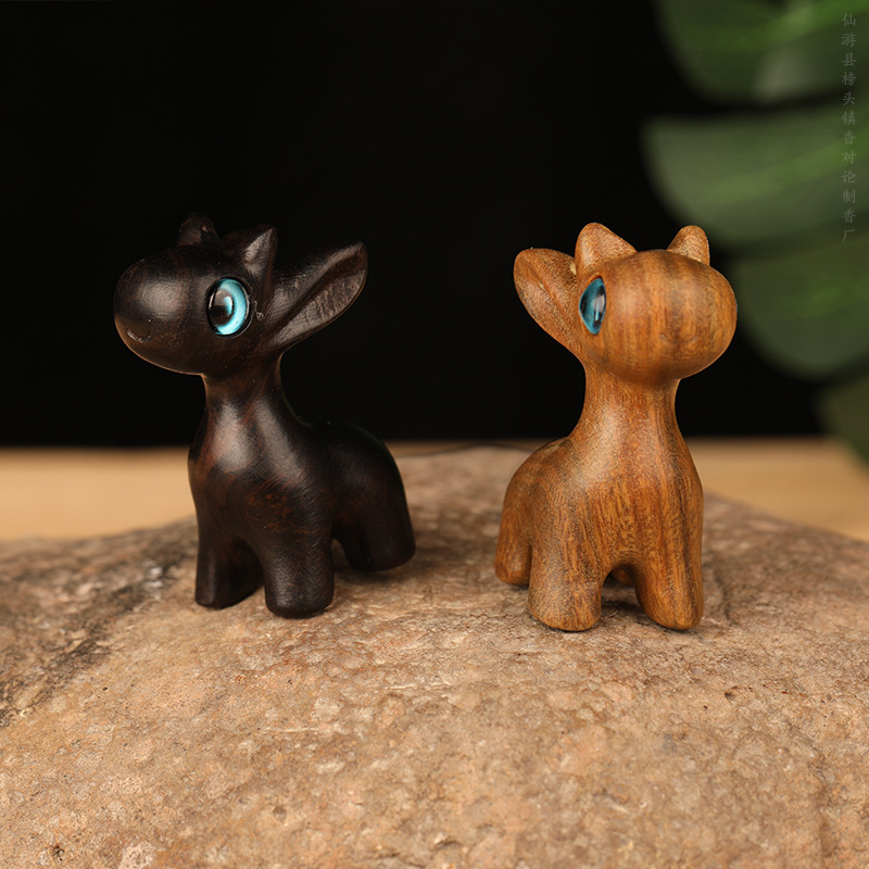 精雕绿檀食梦鹿一路有你阿根廷紫光檀黑檀木diy配饰可爱动物摆件