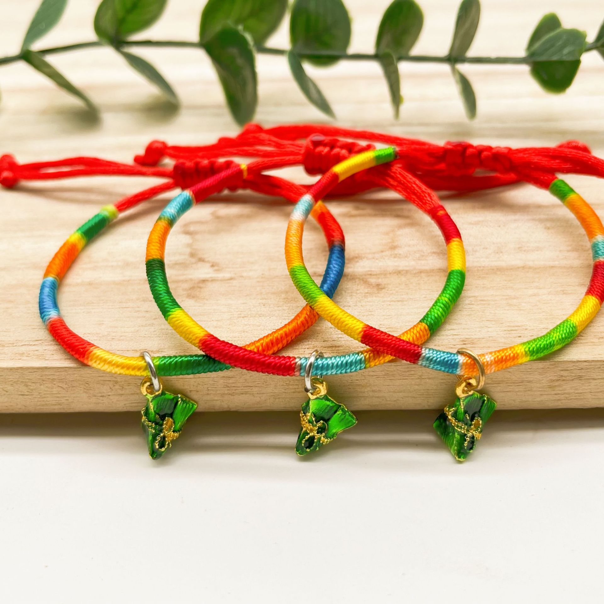 手工编织端午节五彩绳手链男女同款合金滴油绿粽子五彩绳手链批发