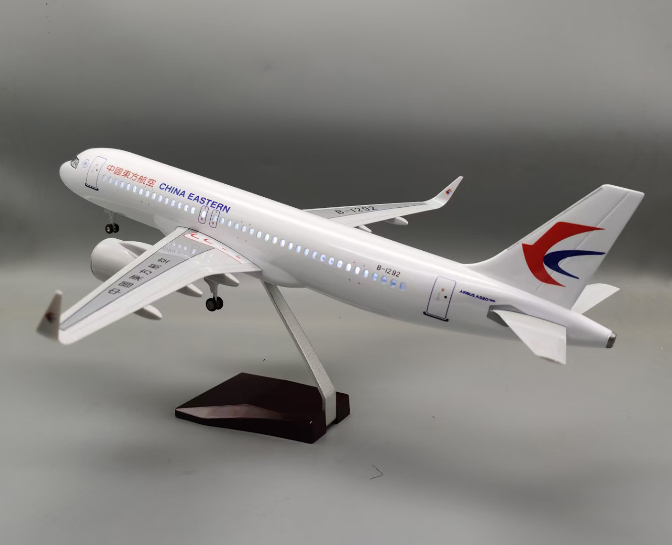 空客a320春秋南航 带起落架仿真飞机模型 民航树脂航模礼品摆件