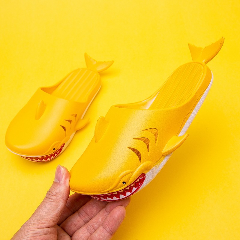 新款创意搞怪鲨鱼拖鞋外穿情侣室内防滑亲子包头凉拖旅游沙滩拖鞋
