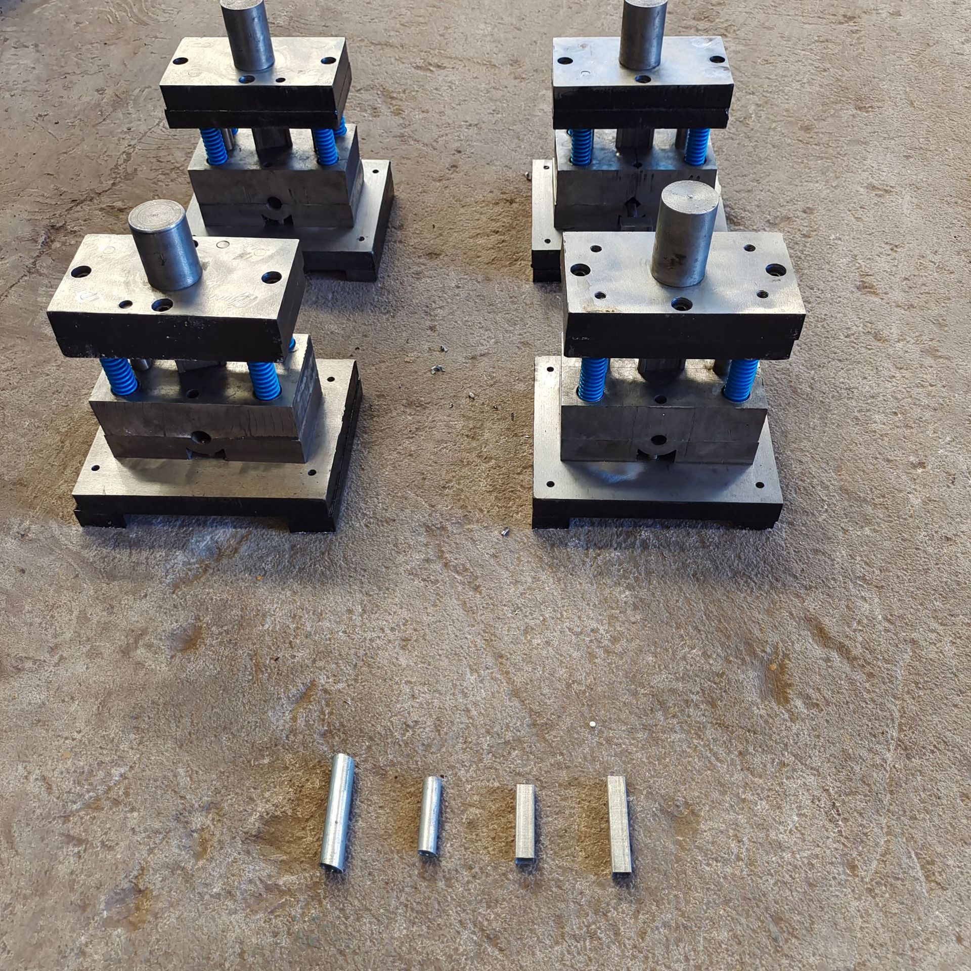 定做方管圆管模具 根据样品或者图纸定做冲床模具