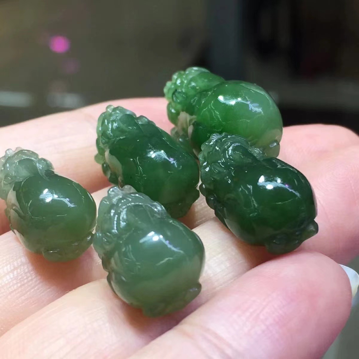 批发 天然俄料碧玉貔貅 碧玉吊坠配件 干净细润 品质如图