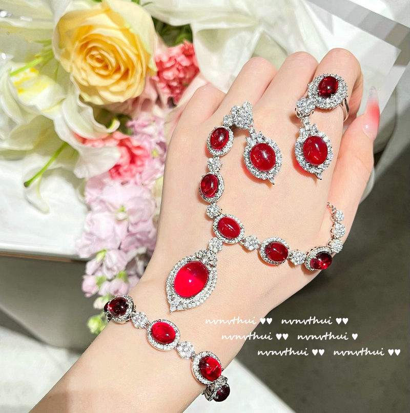 Zhu Li'an Pomegranate Red Egg-Shaped Gem Necklace Antique Sense 18K Gold Plating Water-Foam Jade Big Diamond Zircon Bracelet