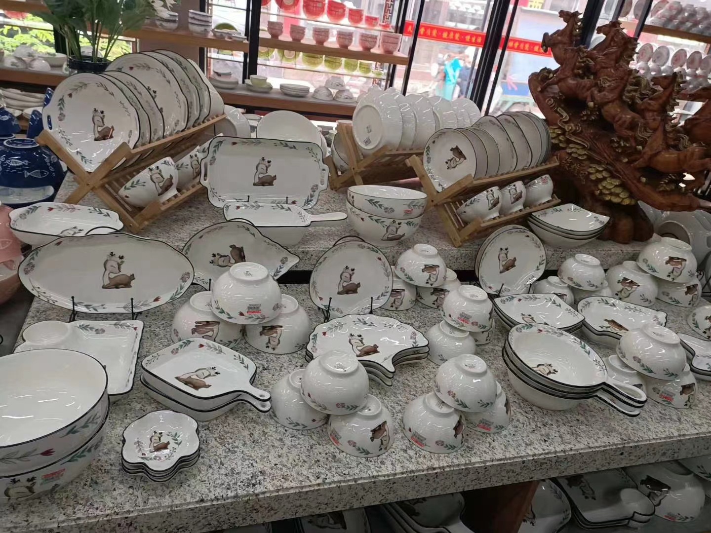 心花鹿放陶瓷餐具批发 陶瓷碗碟盘勺散件 商超家用米饭碗餐盘汤勺