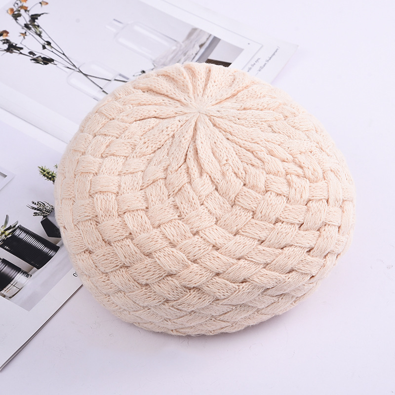 New Style Autumn and Winter Show Face Small Painter Cap Big Head Circumference Beret Korean Knitted Pullover Hat Wholesale