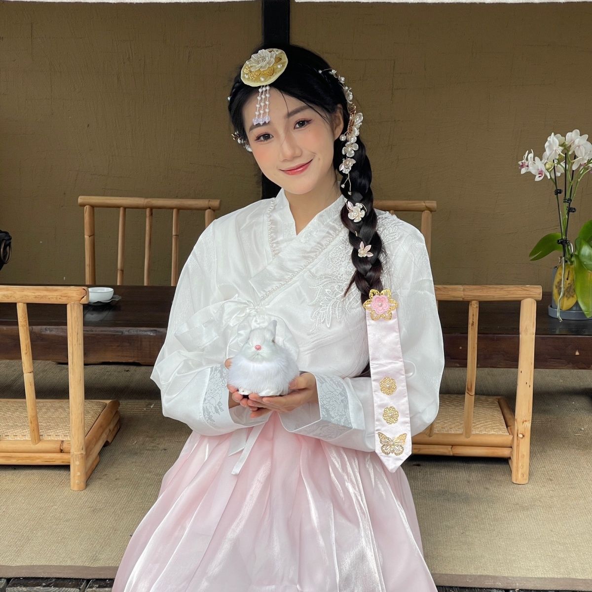 延边朝鲜族服装新款在逃公主人气仙女旅拍韩服重工超仙写真拍摄服