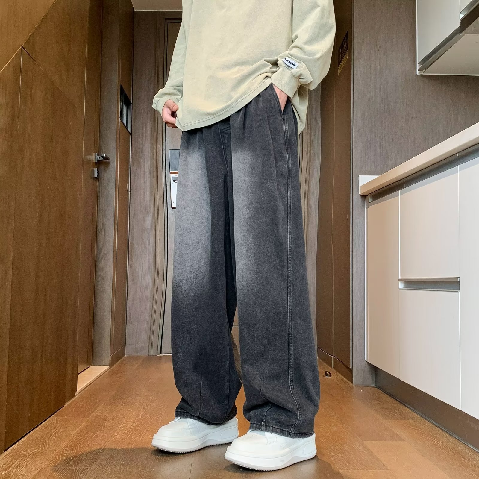 Jeans Men's Spring and Autumn New Hong Kong Style Ins Trendy Baggy Straight Trousers Fashionable Simple Wide-Leg Pants One Piece Dropshipping