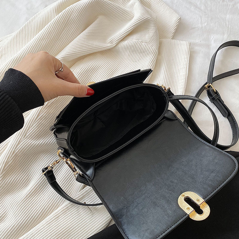 Fall 2022 New Fashion Trendy Shoulder Bag Simple Casual Underarm Bag Simple Solid Color Crossbody Bag Small Square Bag