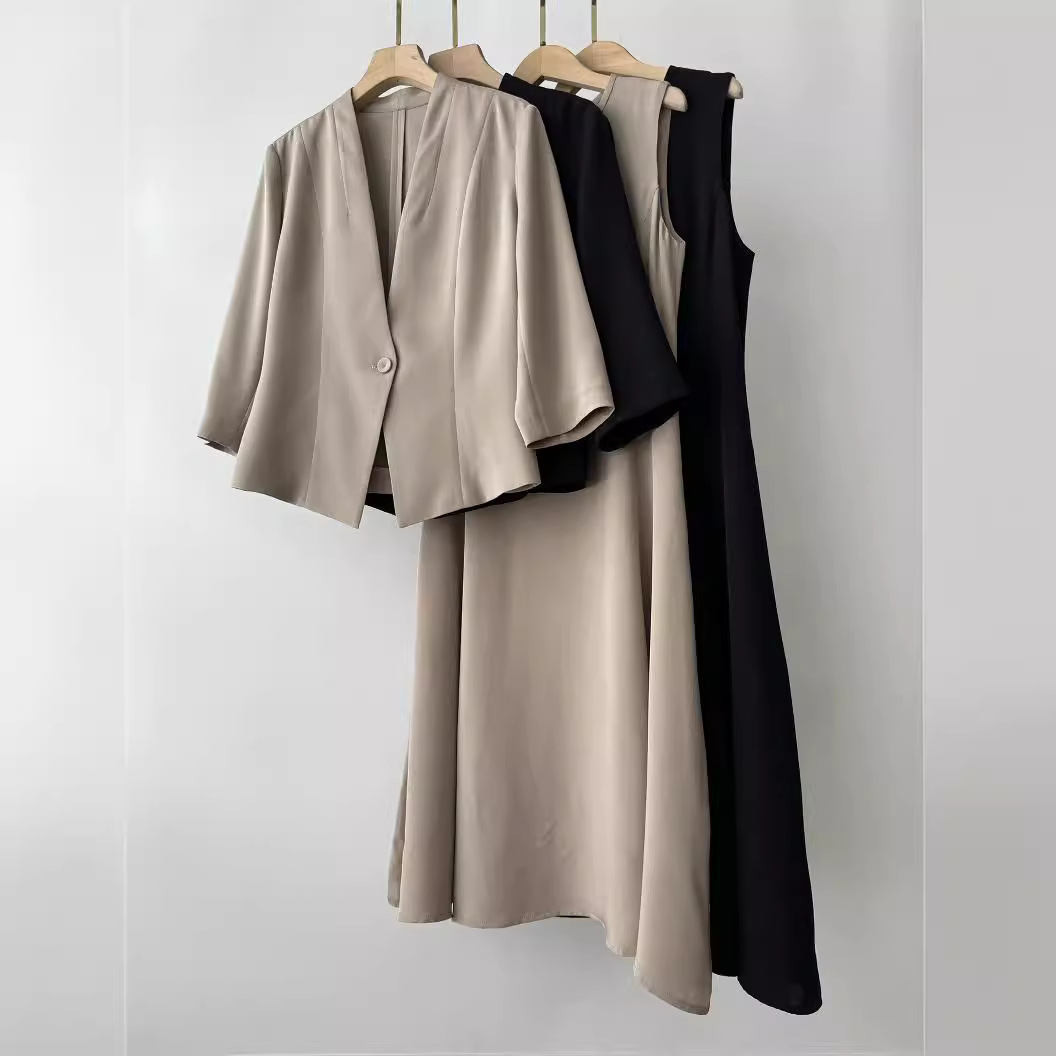 p490558mp 40姆米重磅真丝无袖真丝连衣裙无领一粒扣西装套装6.