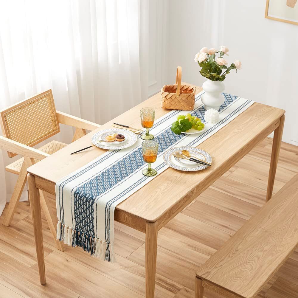 Amazon Hot Sale Bohemian Coarse Linen Cotton Braided Tassel Table Runner Table Towel American Pastoral Strip Coffee Table Cloth