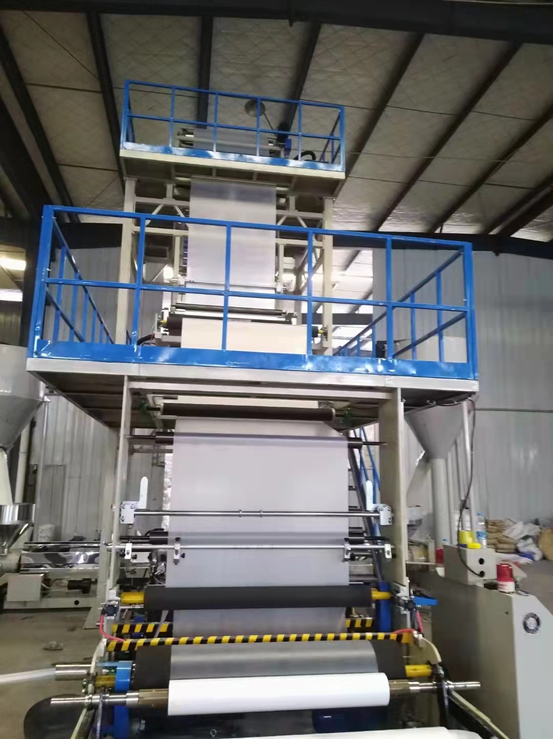 0成交0台热收缩膜吹膜机,包装饮料,啤酒等热收缩膜吹膜设备￥100000.