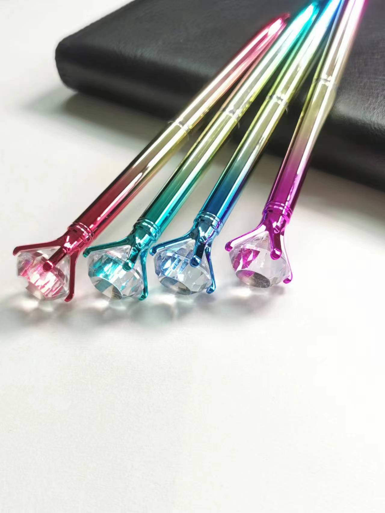 Diamond Ballpoint Pen Uv Gradient Large Rhinestone Pen Student Writing Pen Gift Pen Factory Wholesale Plastic Colorful Rotary Knob Pen