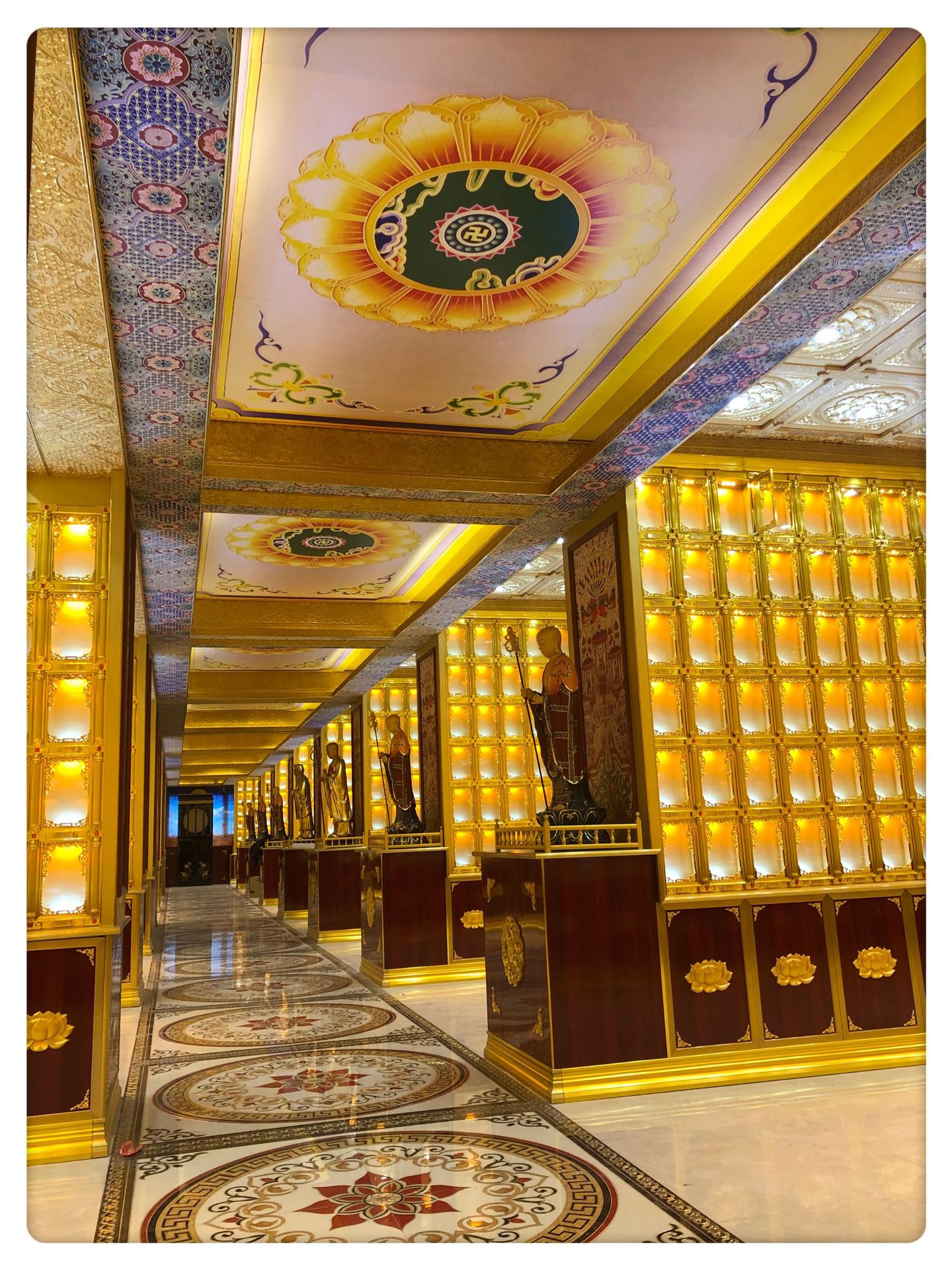 供应佛堂寺院铝合金佛龛佛像存放架万佛殿佛龛墙千佛龛厂家批发