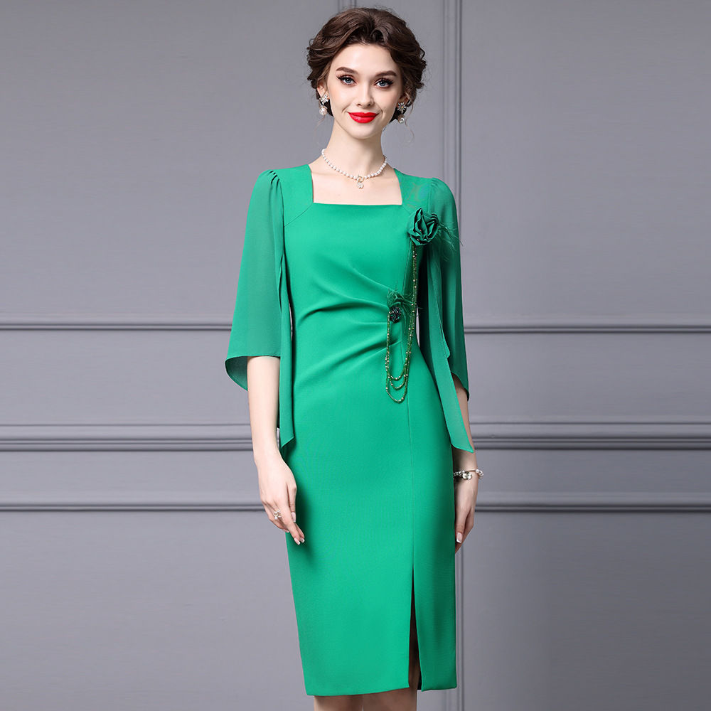 智丽抽褶收腰方领连衣裙2024春季优雅女人味花朵装饰包臀裙显身材