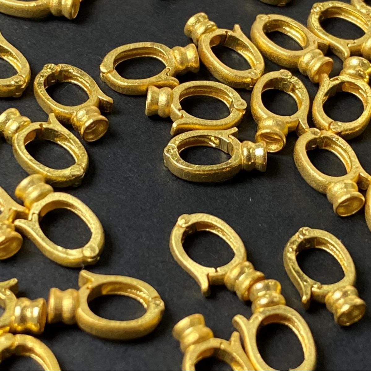 18k金牛鼻孔万能扣头吊坠配饰配件 手链项链黄金珠宝饰品配件