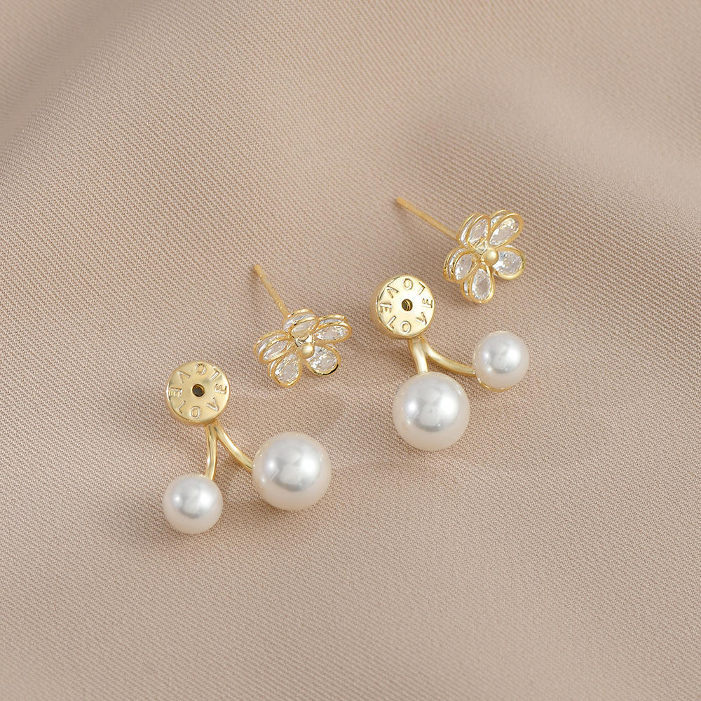 Autumn and Winter New Elegant Stud Earrings for Women Sterling Silver Needle Advanced Feeling a Dual-Wear Pearl Petal Ear Accessory Online Influencer Eardrops