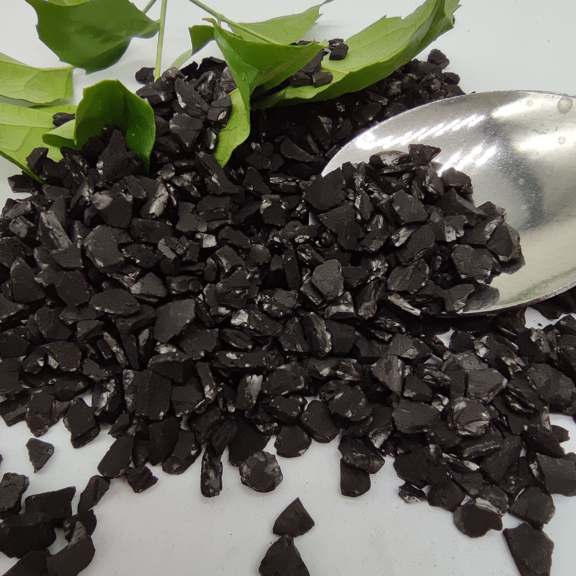 长期供应816目900碘值椰壳活性炭自来水厂净水用椰壳颗粒活性炭