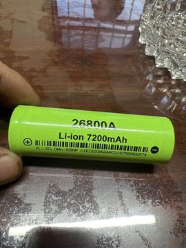 26800可充电锂电池原装3.7v/4.2v动力强光手电筒充电器大容量
