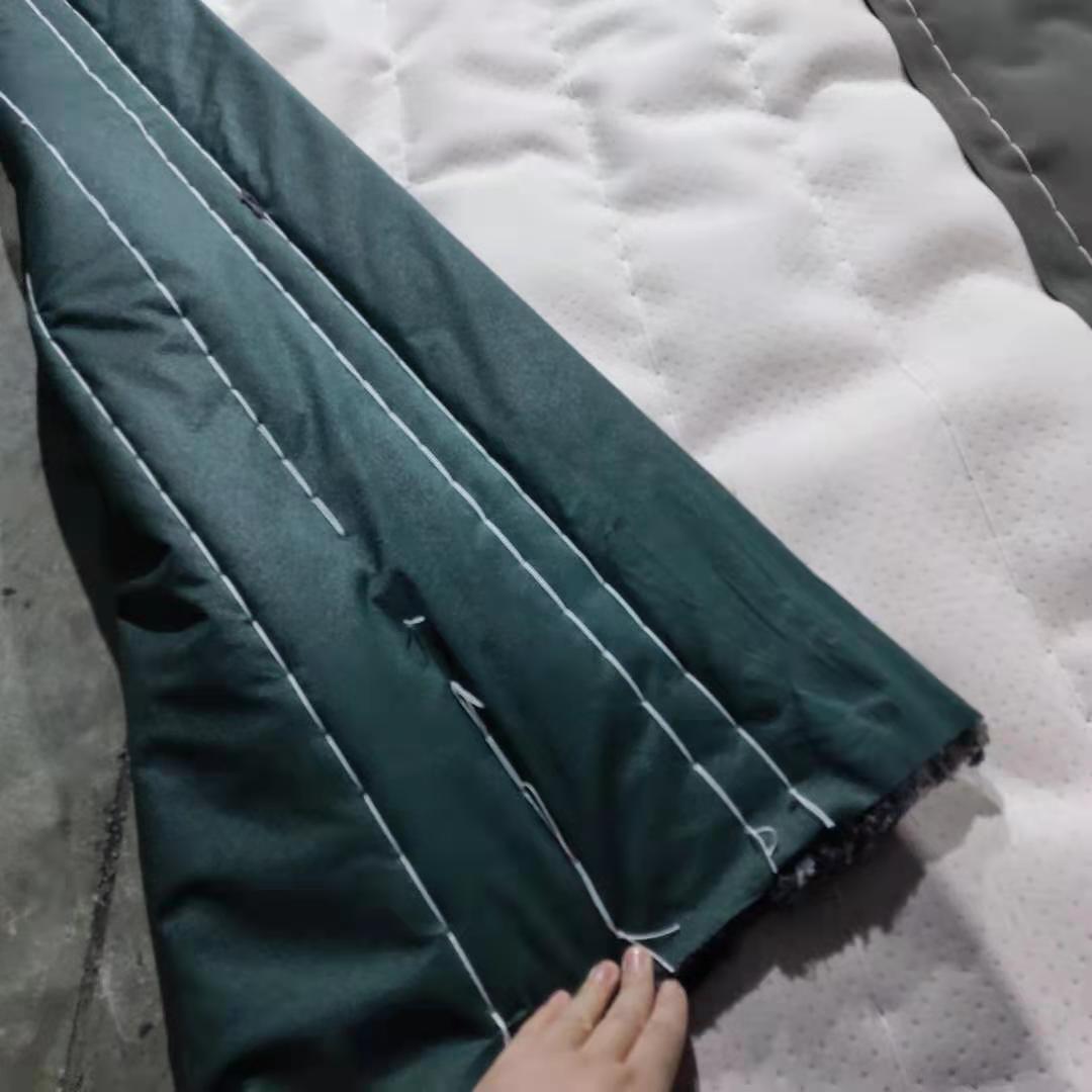 山西供建筑工地施工材料工程棉被  黑心棉夹心混凝土保暖被