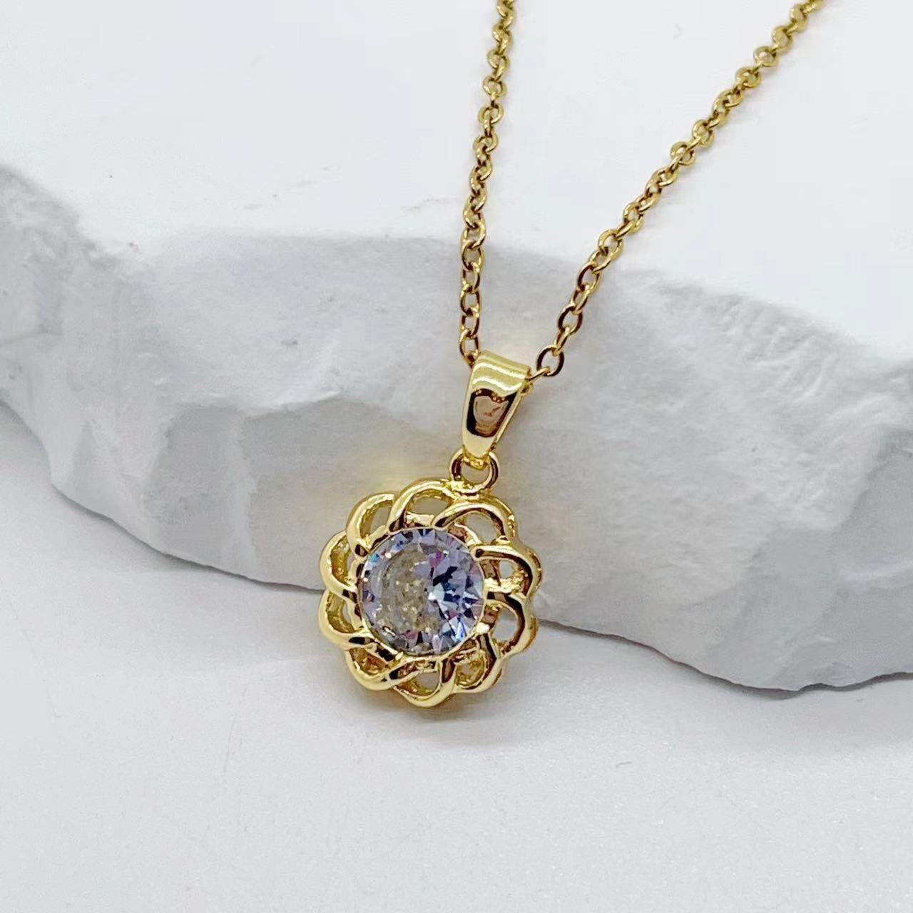 Online Influencer Necklace Female Zircon Series Light Luxury Minority New Style Collarbone Necklace Copper Plating 18K Gold Simple Temperamental All-Match