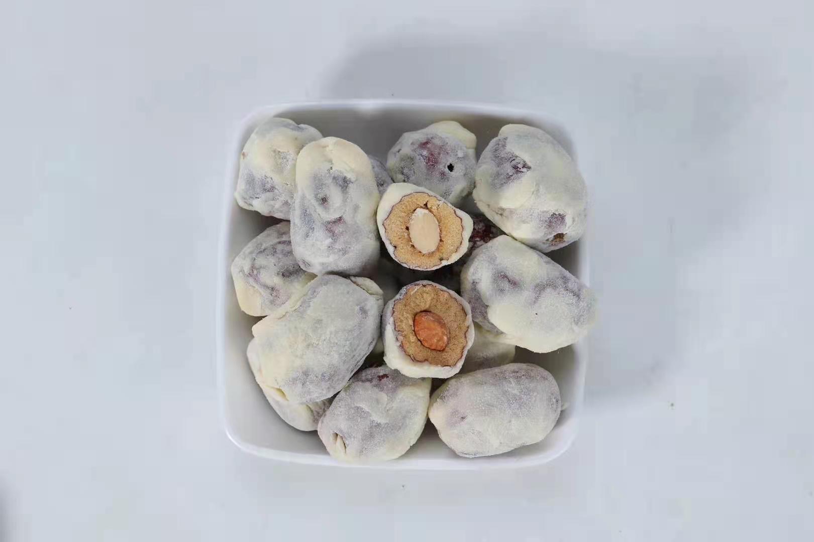 网红奶枣巴旦木夹心杏仁小奶枣独立包装炒货奶酪枣休闲零食