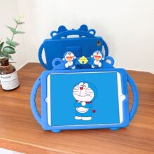 手握叮当猫适用苹果ipad56代10.9/A8/10.2华为mate荣耀V7pro小米5