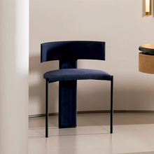 戈尔曼创意设计意式极简T型椅子
