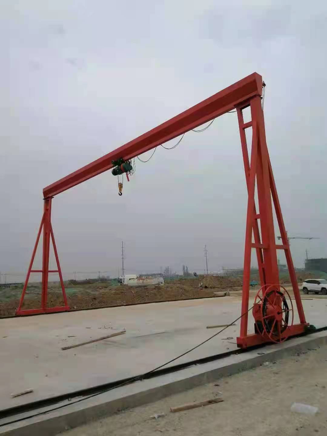 5吨可旋转小型吊机车间码头工地用旋转吊运-阿里巴巴