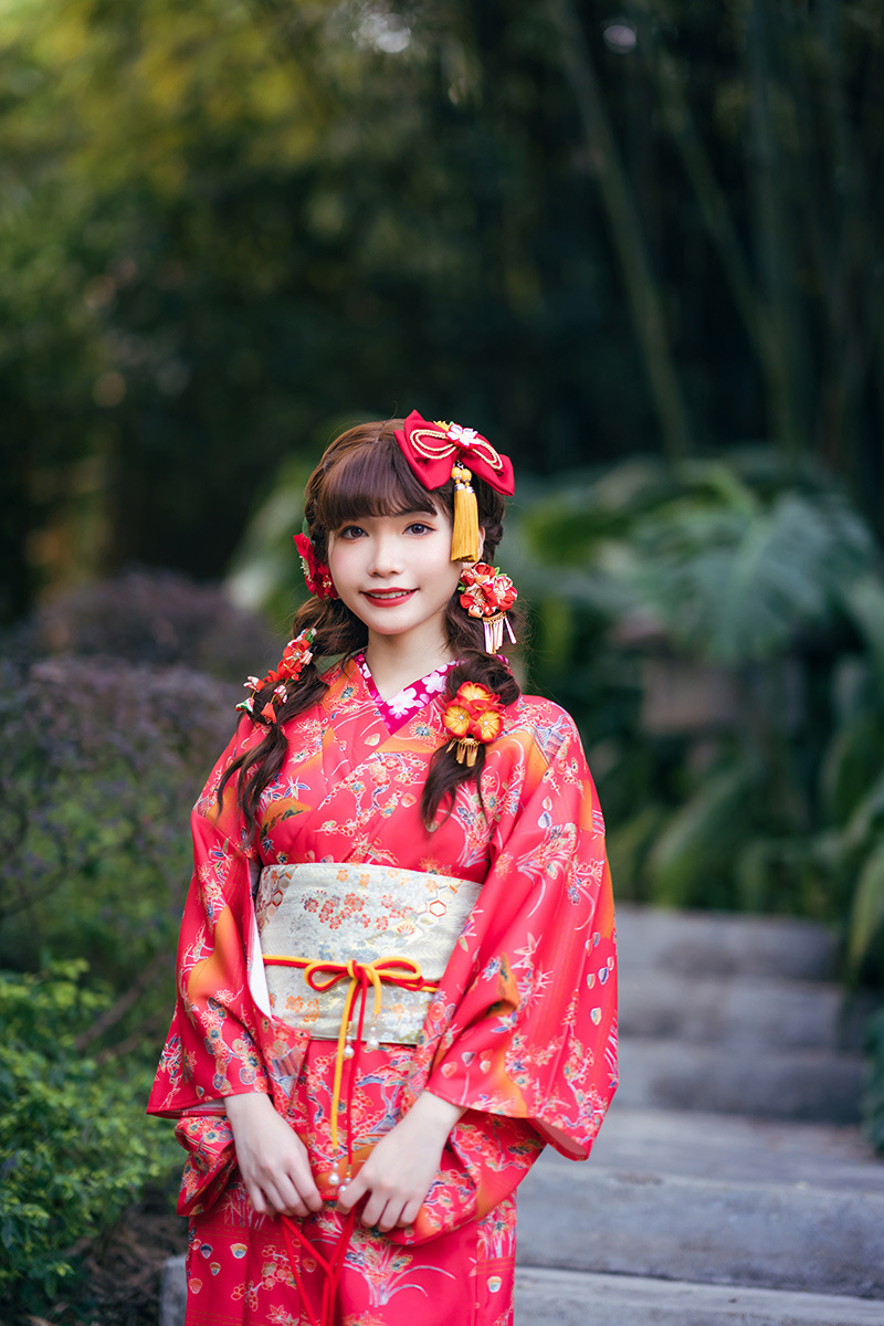 新款红色访问日本传统和服改良版不易皱免熨烫材质