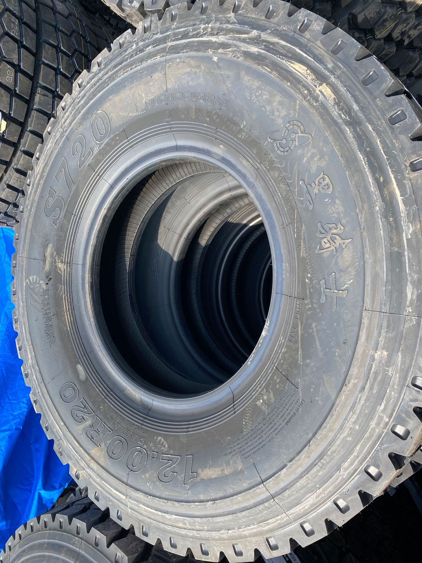 黑骑士轮胎1200r20 德菲尔 胜业轮胎 赛轮集团 高耐磨百吨王轮胎