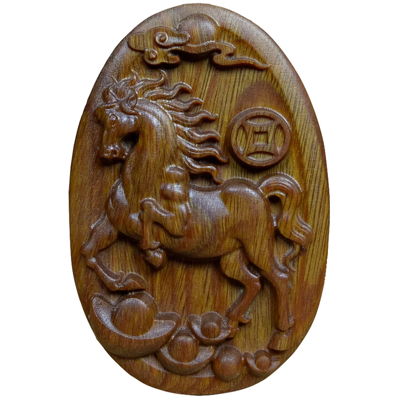 绿檀木雕生肖老鼠牛虎兔龙蛇马羊猴子鸡狗猪牌木头雕刻项链吊坠挂