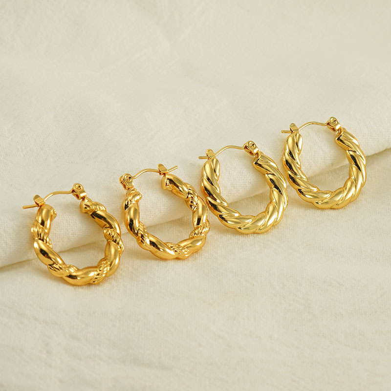 Europe and America Cross Border Fashion Titanium Steel Geometric Earrings Female Niche High Sense French 18K Gold Plated Earrings Jewelry Wholesale
