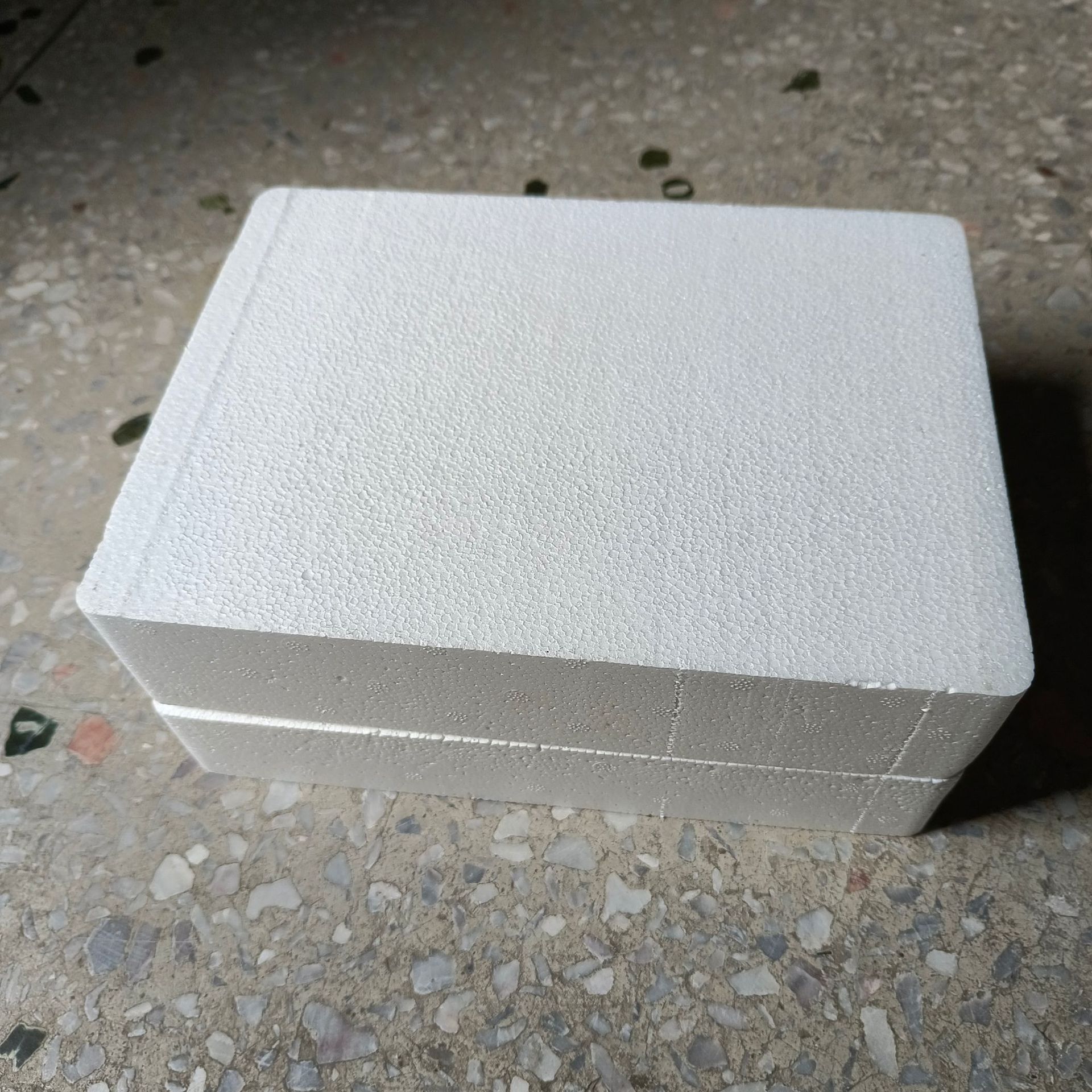 2只椰子水泡沫箱牛奶快递泡沫箱