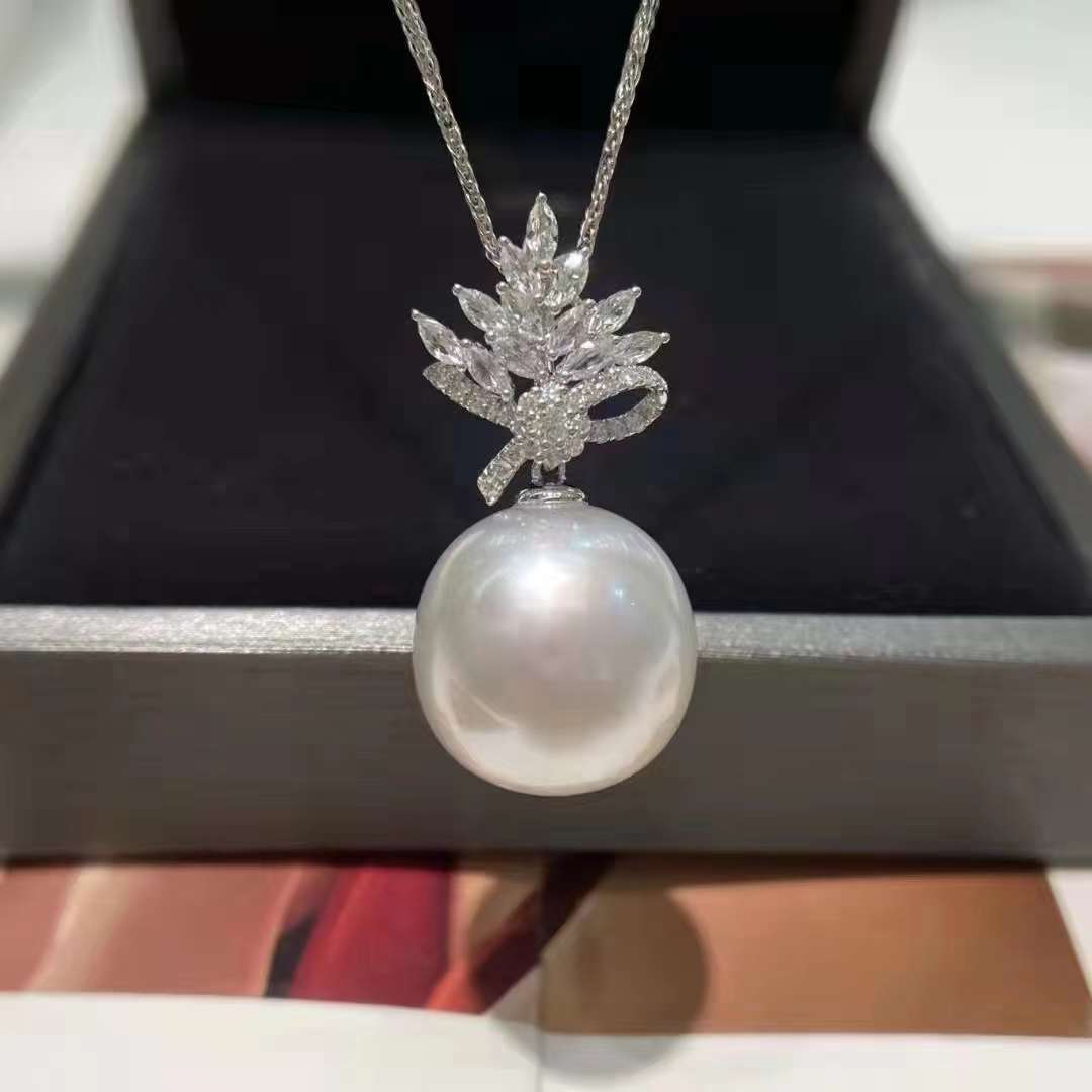 戴妃款18k金钻石镶嵌真金真钻海水澳白的珍珠项链吊坠女士项饰