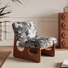 现代简约阳台单人沙发椅极简轻奢复古家用设计师实木客厅休闲单椅