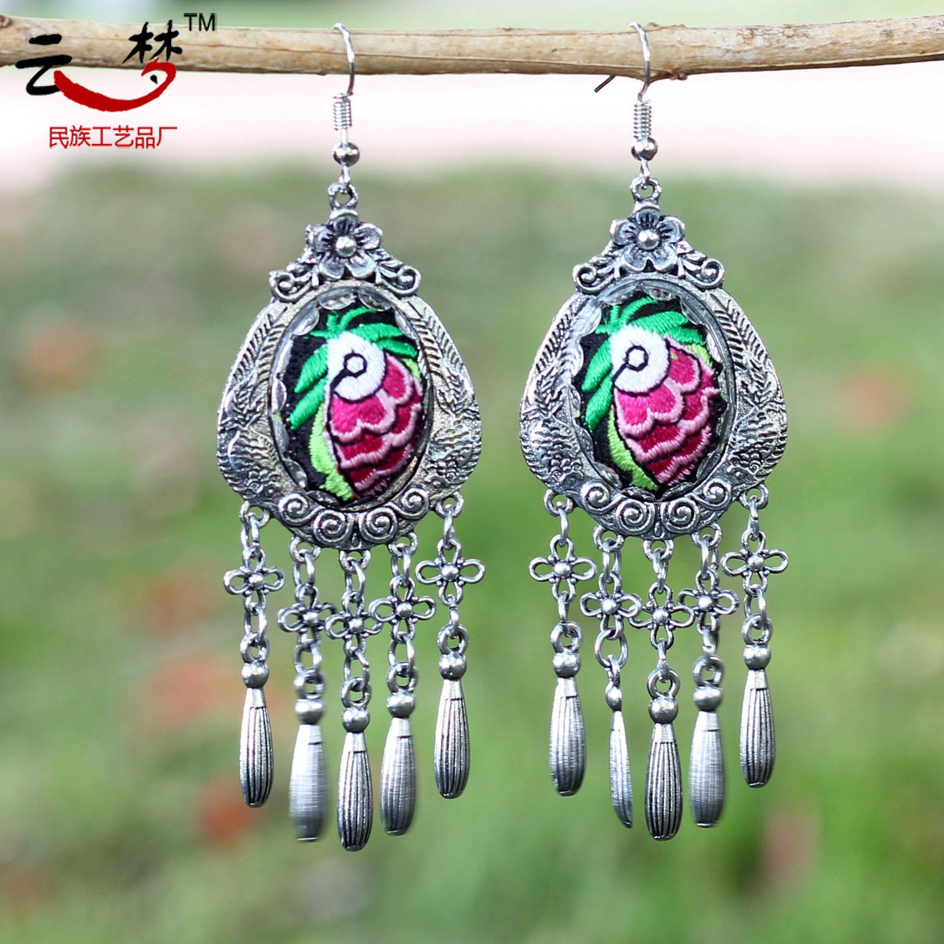 中国古典风刺绣流苏耳环 苗族复古时尚风铃耳坠民族风百搭耳饰品