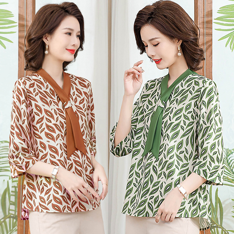 夏季中年妈妈装套装夏装新款衫洋气显瘦中老年女装中袖上衣服减龄