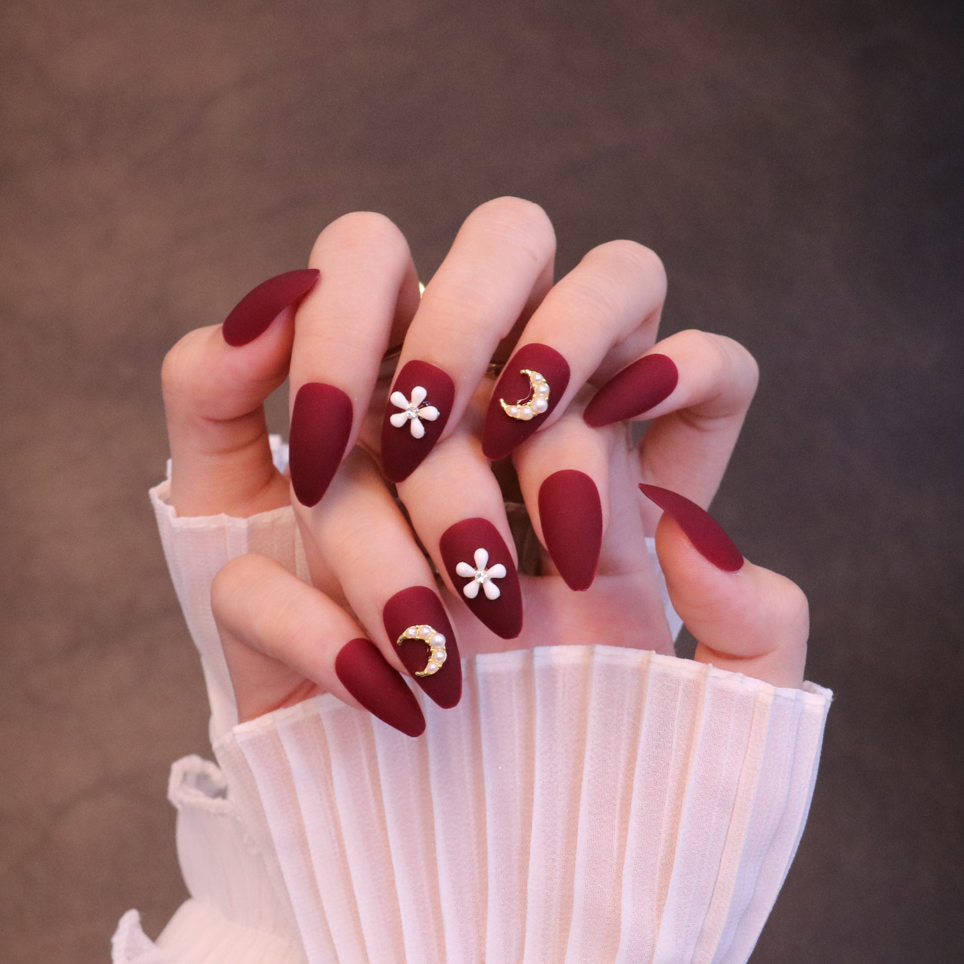 美甲贴片穿戴甲美甲片成品尖头酒红磨砂指甲贴片假指甲网红指甲片