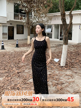 橘子树在哪儿法式黑色碎花吊带连衣裙女秋季修身性感纯欲气质长裙