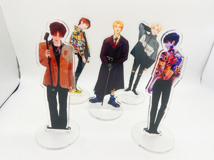 亚克力动漫立牌定制人形立牌定做亚克力明星卡通人物摆件定制