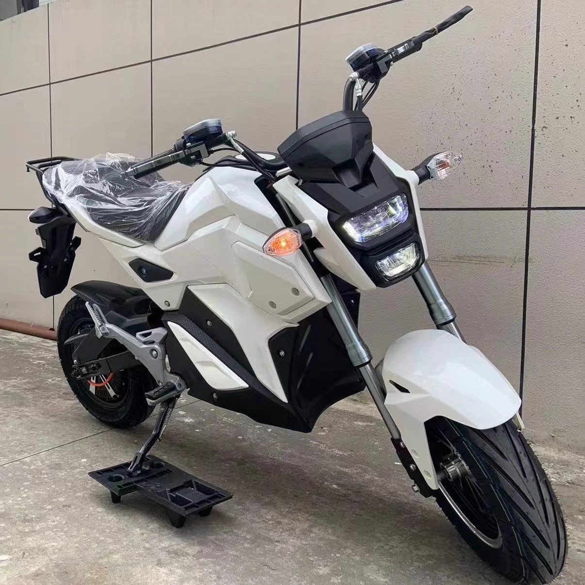 外贸出口72v电动趴赛2000w电摩eec欧盟认证coc电动摩托车哈雷车