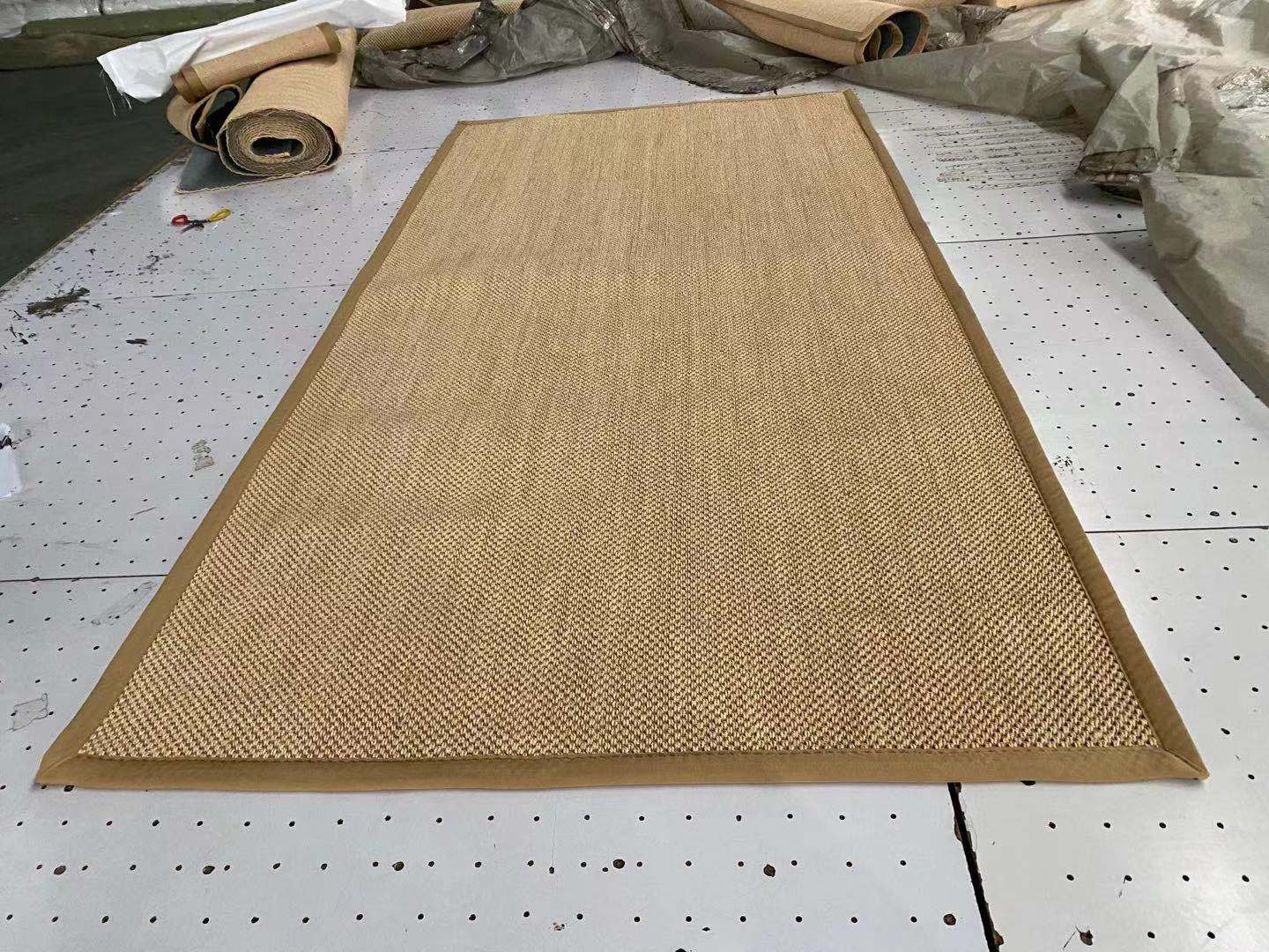 驼色虎眼纹机织地毯包边方毯图2