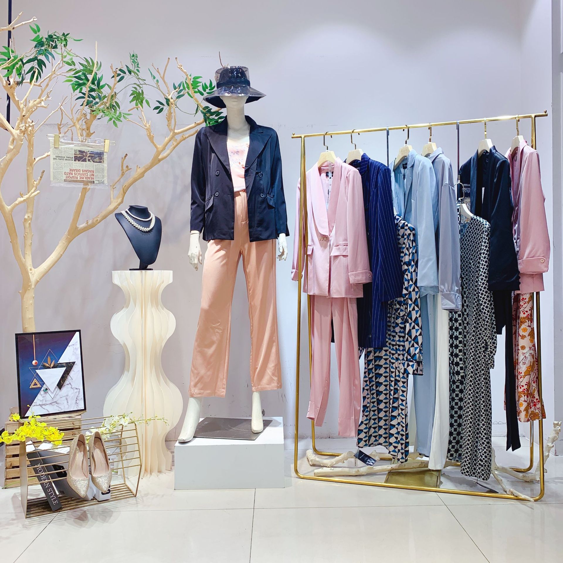 高级感女装专柜衣服淘宝直播一手货源 lily品牌女装折扣服装批发